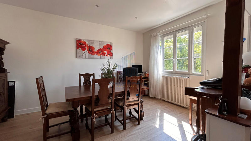 Appartement - 95 m² - 4 pièces