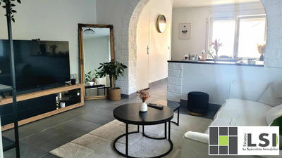 Maison - 97 m² - 7 pièces