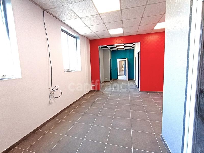 Bureau - 300 m² - 12 pièces