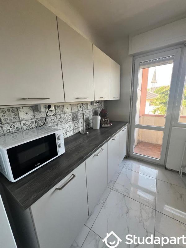 Chambre - 9 m² - 1 pièce