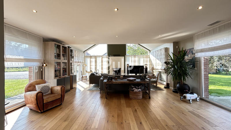 Maison - 180 m² - 6 pièces