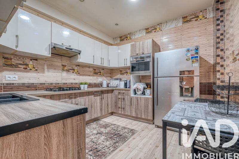 Maison - 190 m² - 8 pièces