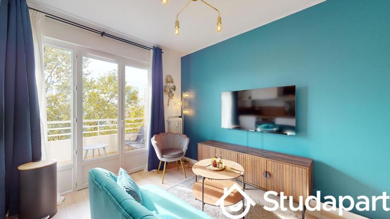 Chambre - 11 m² - 1 pièce