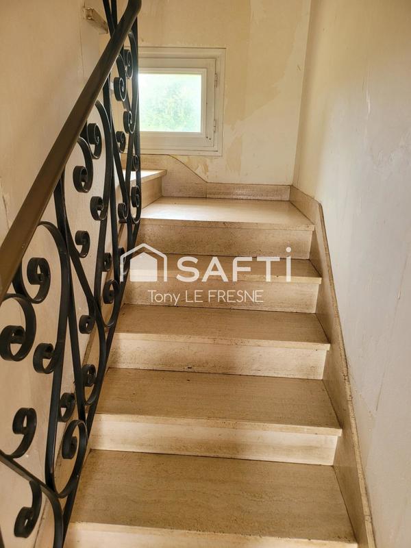 Maison - 140 m² - 8 pièces