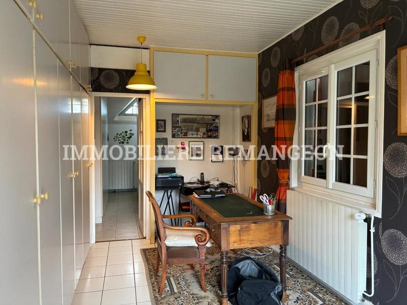 Demeure - 163 m² - 6 pièces