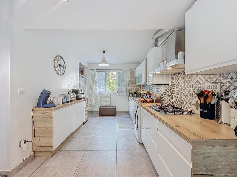 Maison - 85 m² - 4 pièces