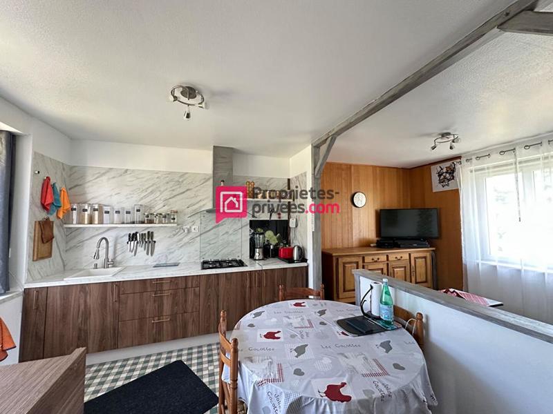 Maison - 275 m² - 12 pièces