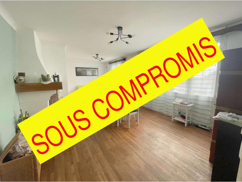 Maison - 96 m² - 5 pièces