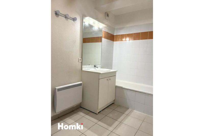 Appartement - 80 m² - 3 pièces