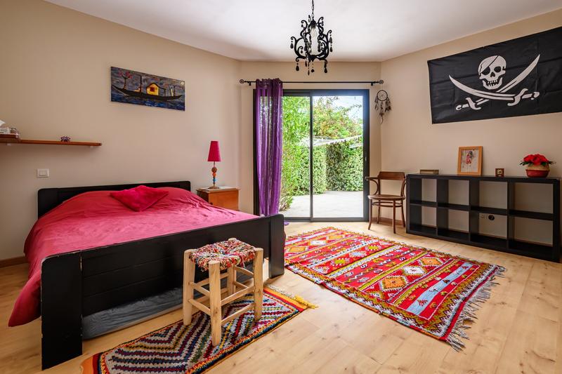 Maison - 200 m² - 6 pièces