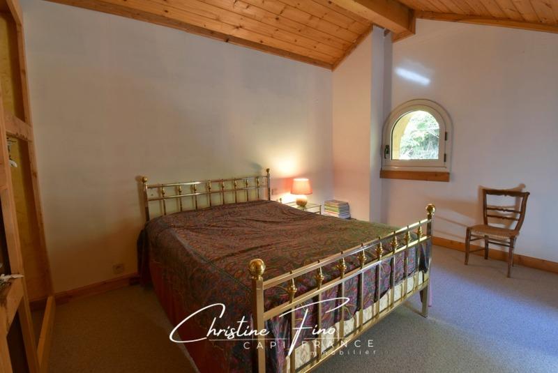 Maison - 251 m² - 10 pièces