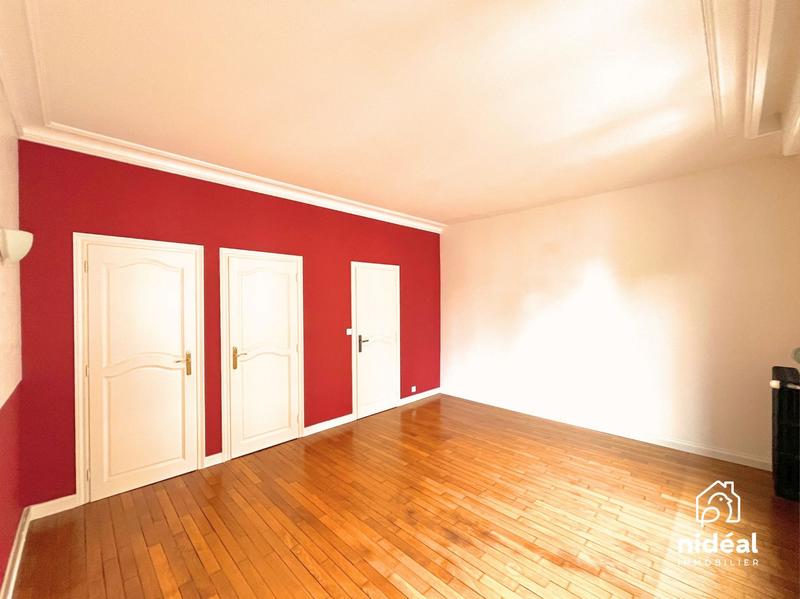 Appartement - 99 m² - 4 pièces