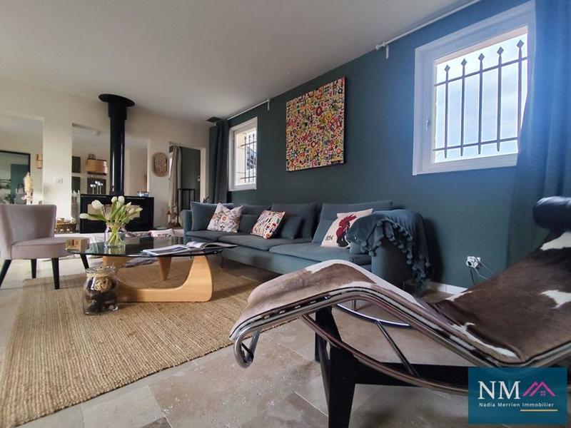 Demeure - 225 m² - 9 pièces