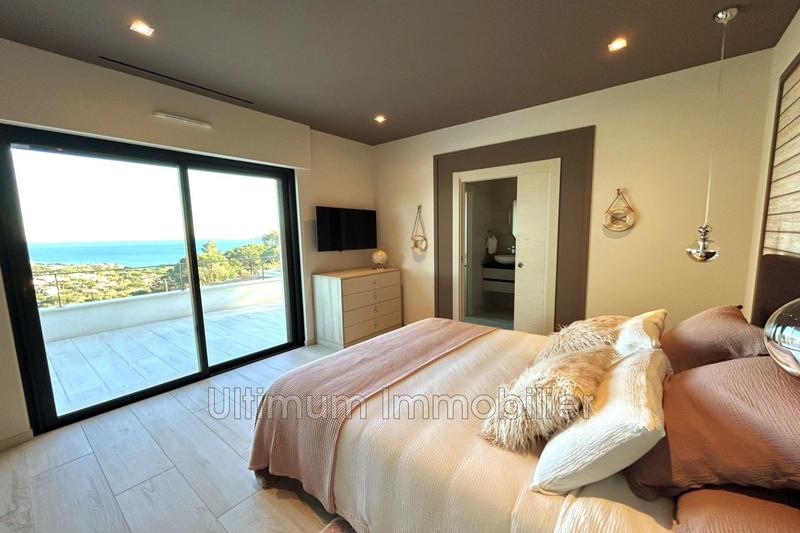 Villa - 380 m² - 7 pièces