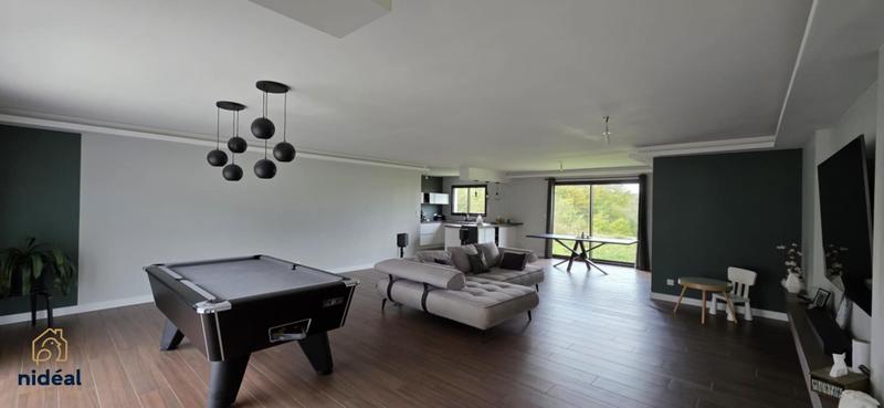 Maison - 160 m² - 6 pièces