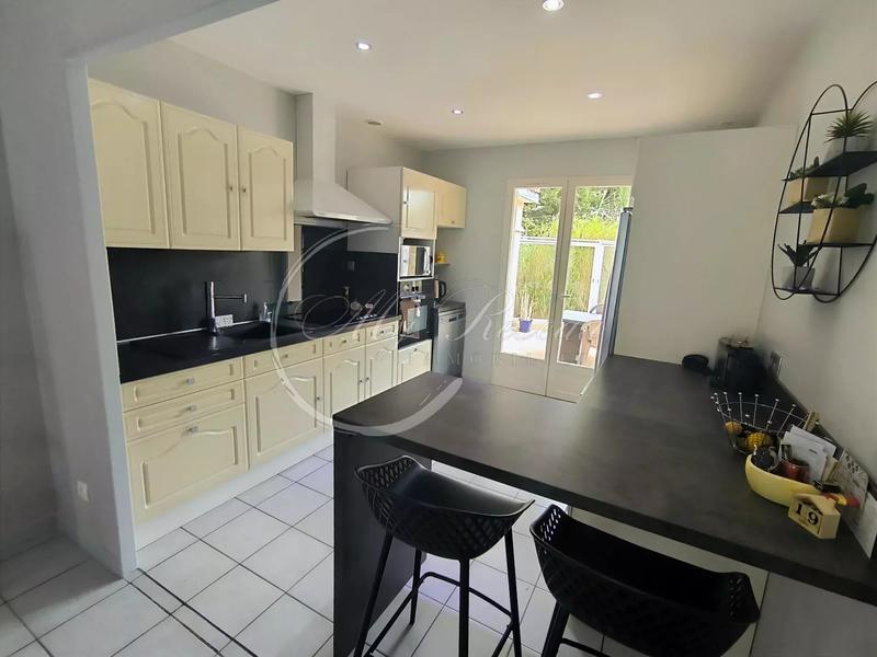 Maison - 100 m² - 5 pièces