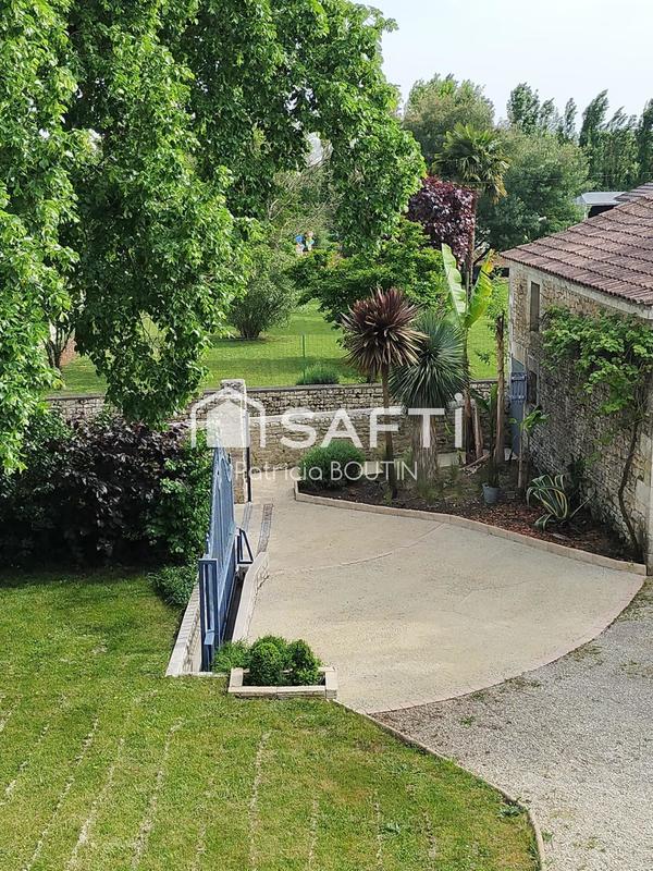 Maison - 167 m² - 8 pièces