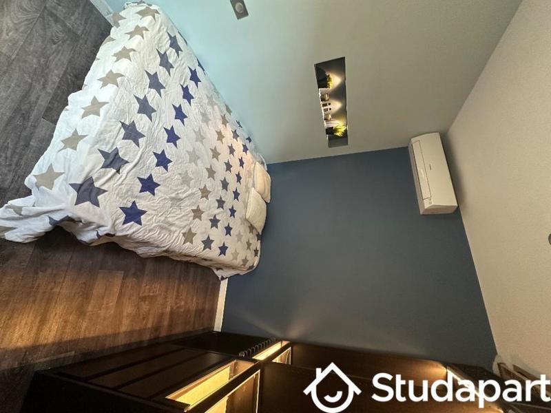 Chambre - 10 m² - 1 pièce