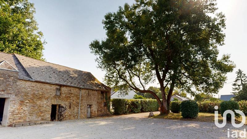 Maison - 300 m² - 12 pièces