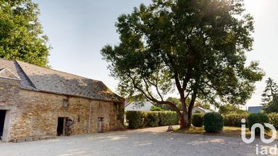 Maison - 300 m² - 12 pièces