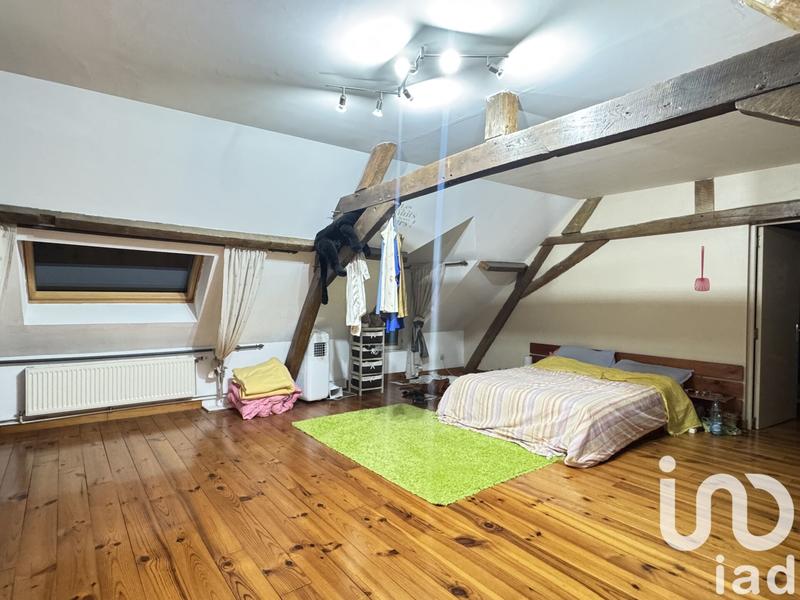 Maison - 260 m² - 8 pièces