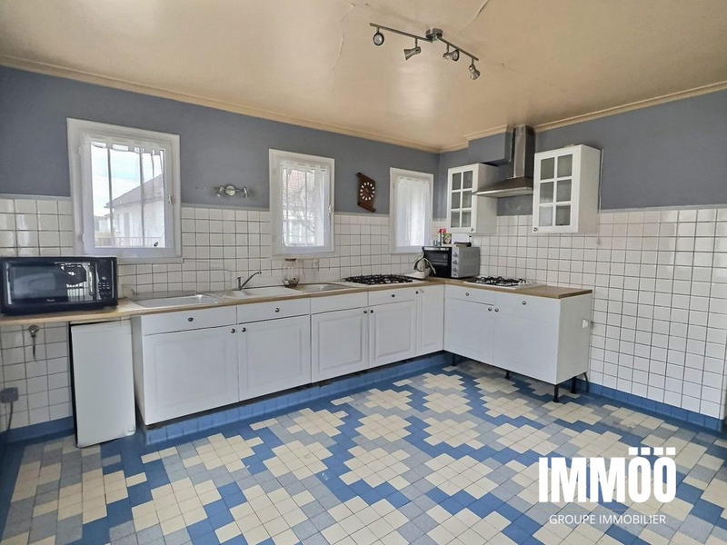 Maison traditionnelle - 135 m² - 6 pièces