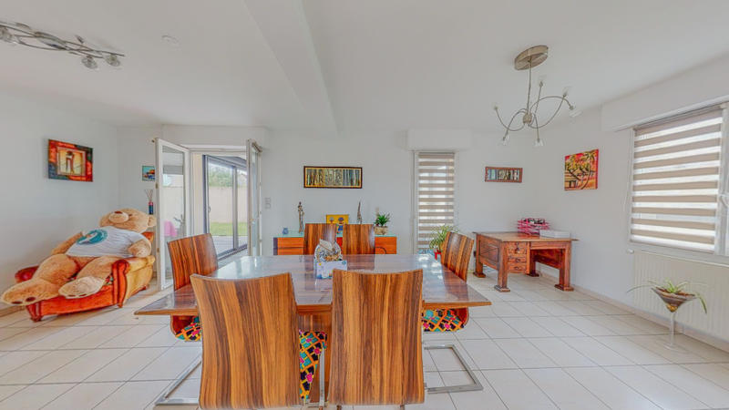 Maison - 160 m² - 8 pièces