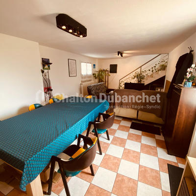 Maison - 85 m² - 4 pièces