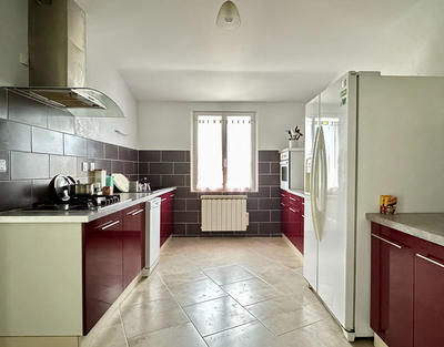 Maison - 100 m² - 4 pièces