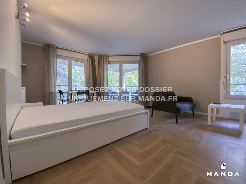 Chambre - 10 m² - 4 pièces