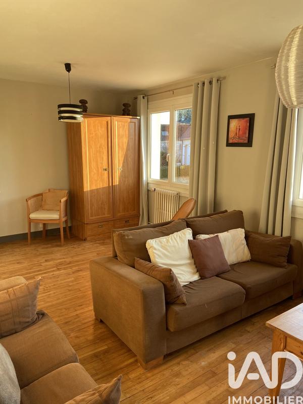 Maison - 200 m² - 8 pièces