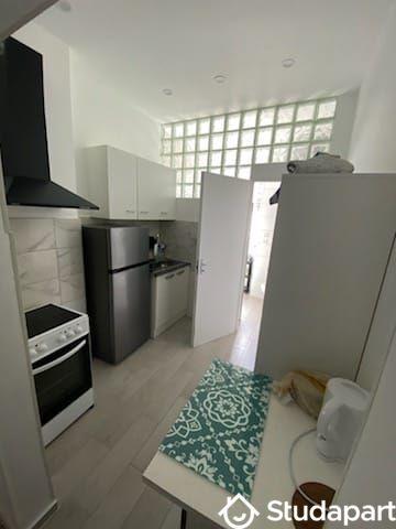 Chambre - 17 m² - 1 pièce