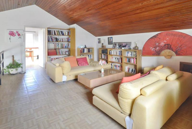 Maison - 165 m² - 8 pièces