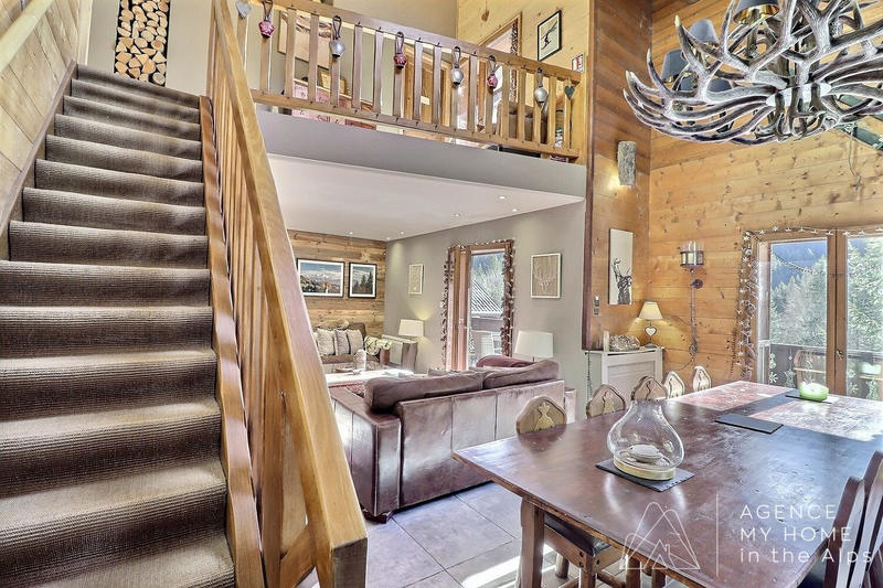 Châlet - 255 m² - 11 pièces