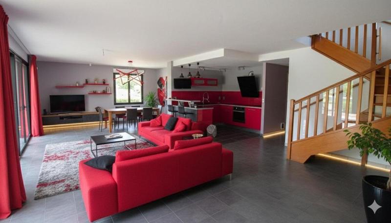 Maison - 90 m² - 5 pièces