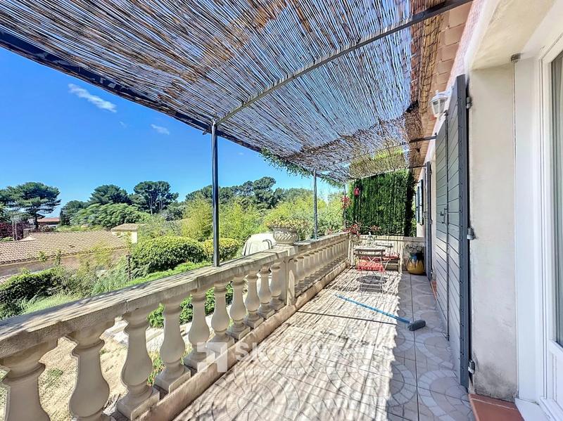 Villa - 280 m² - 5 pièces