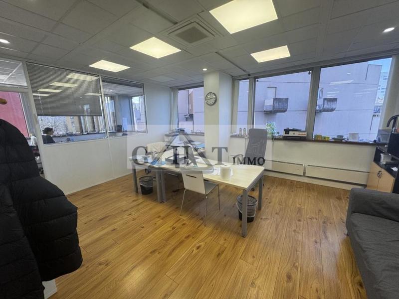 Bureau - 100 m²