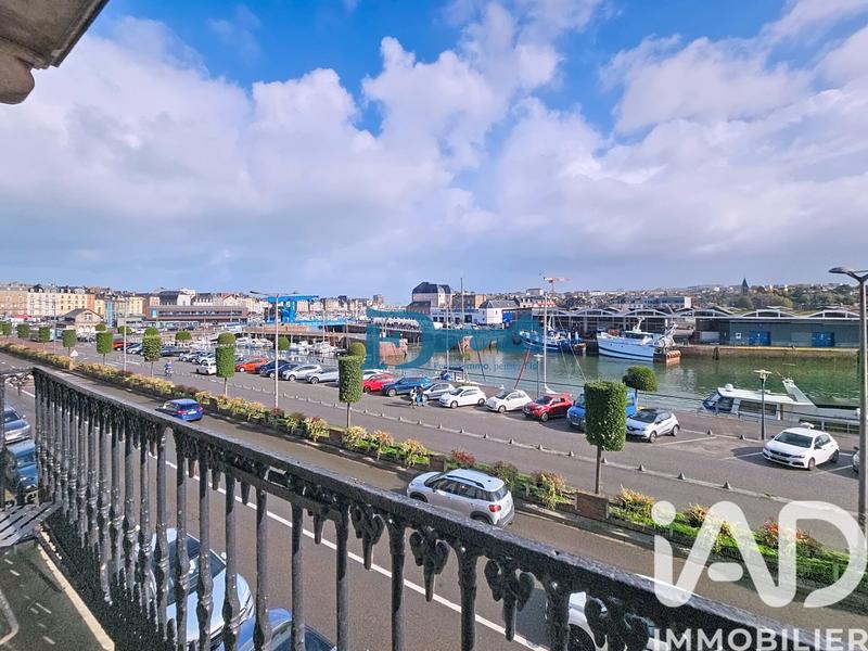 Studio - 40 m² - 1 pièce