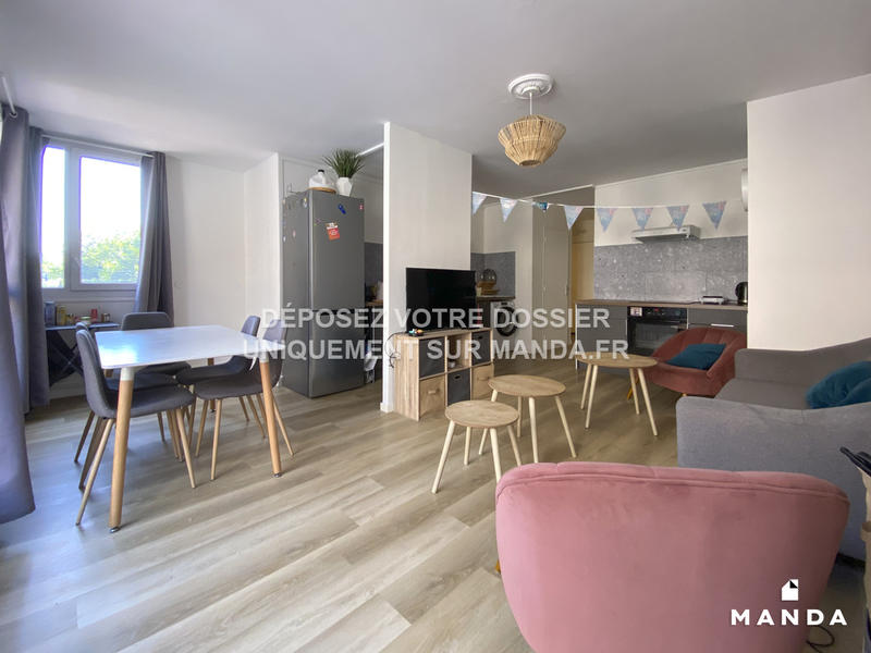 Chambre - 9 m² - 5 pièces