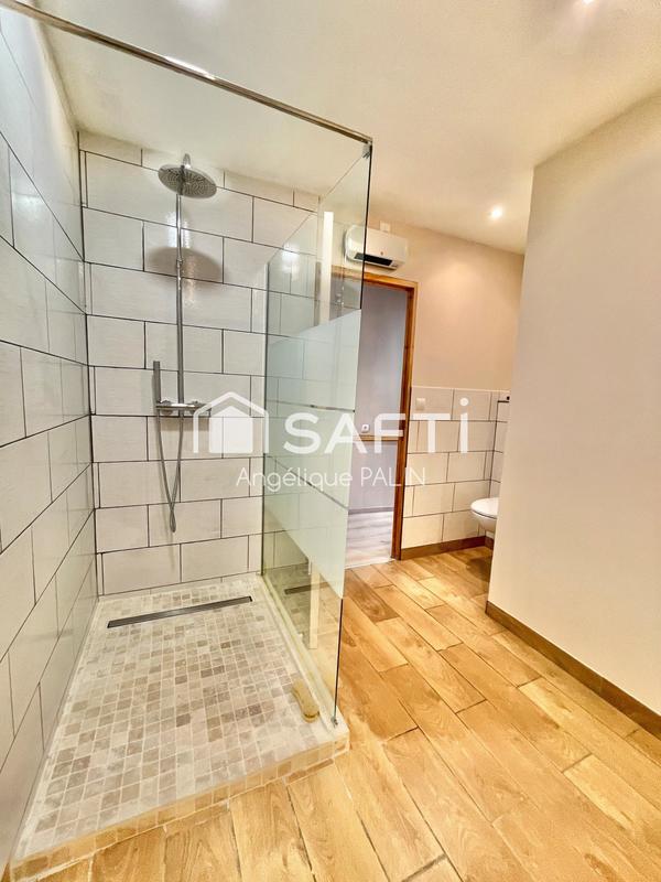 Maison - 236 m² - 8 pièces