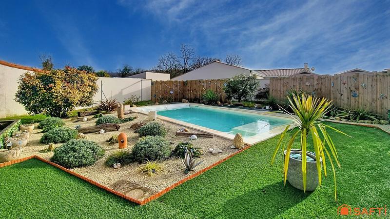 Maison - 90 m² - 4 pièces