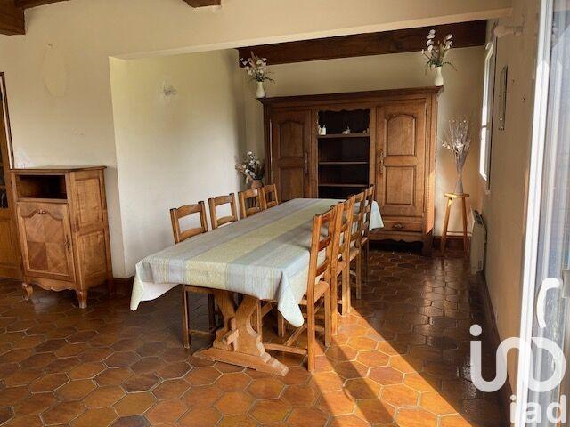 Maison - 136 m² - 7 pièces