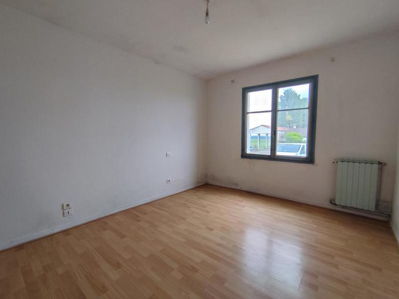 Maison - 180 m² - 8 pièces