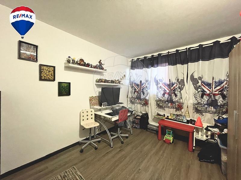 Appartement - 90 m² - 4 pièces