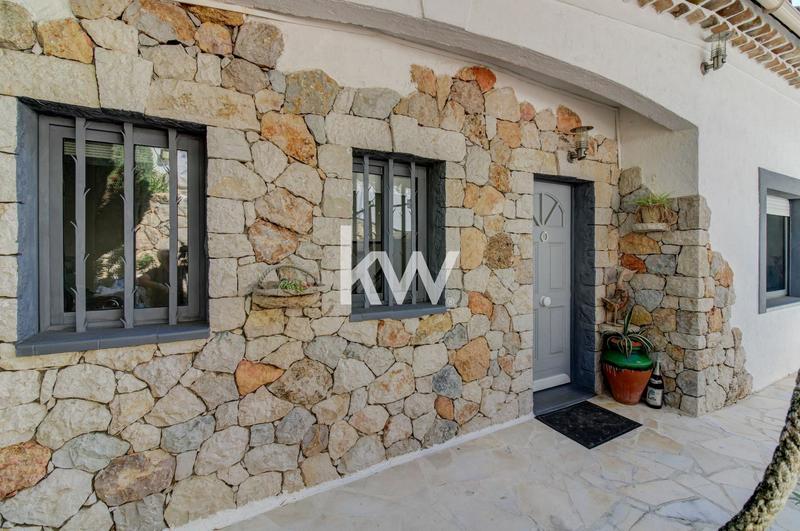 Maison - 147 m² - 6 pièces