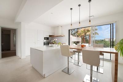 Villa - 250 m² - 8 pièces