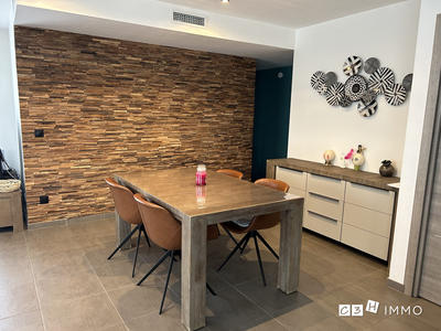 Maison - 103 m² - 4 pièces