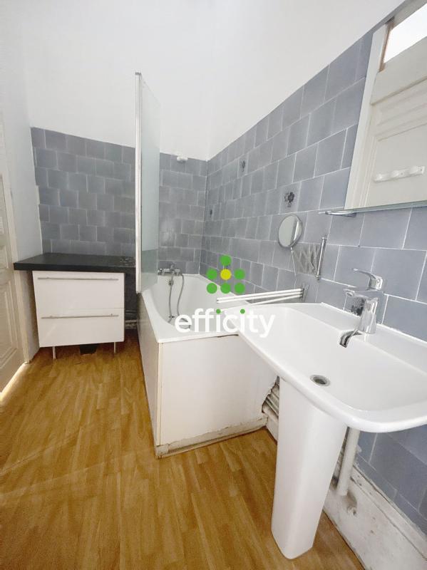 Appartement - 68 m² - 2 pièces