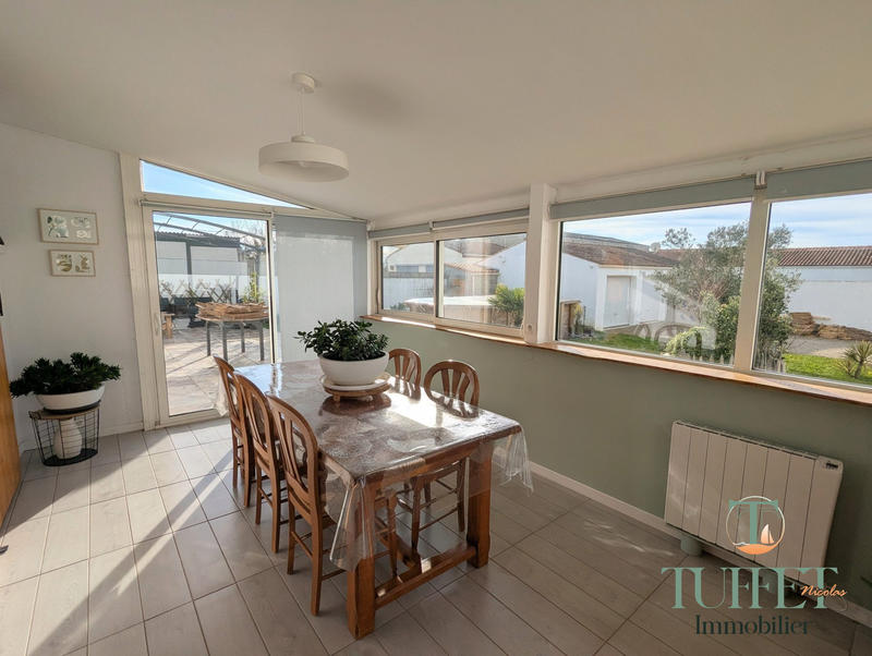 Maison - 121 m² - 6 pièces