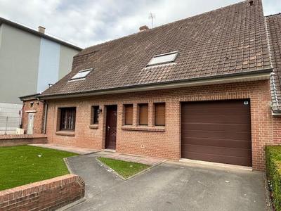 Maison - 259 m² - 5 pièces